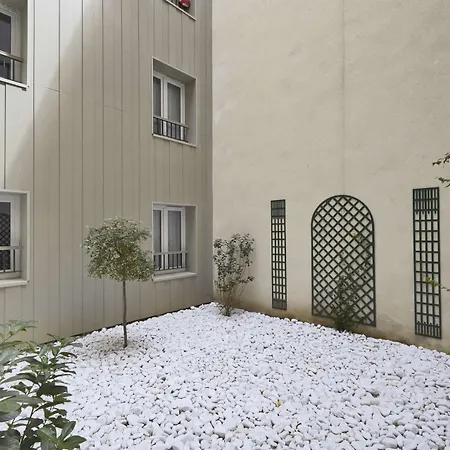 Kyriad 18 - Porte De Clignancourt - Montmartre 3* Párizs