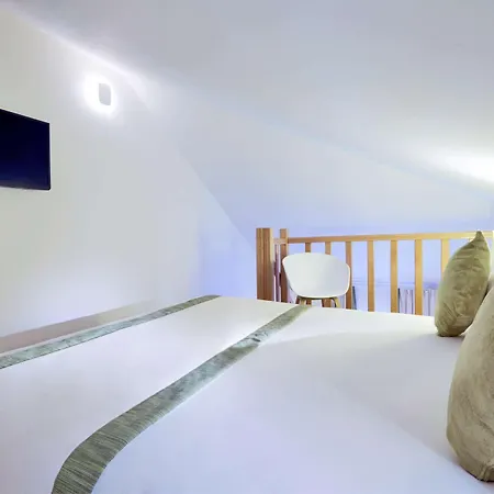 Kyriad 18 - Porte De Clignancourt - Montmartre 3* Párizs