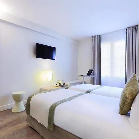 Kyriad 18 - Porte De Clignancourt - Montmartre Ξενοδοχείο 3*