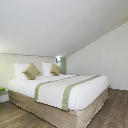 Kyriad 18 - Porte De Clignancourt - Montmartre 3* Παρίσι