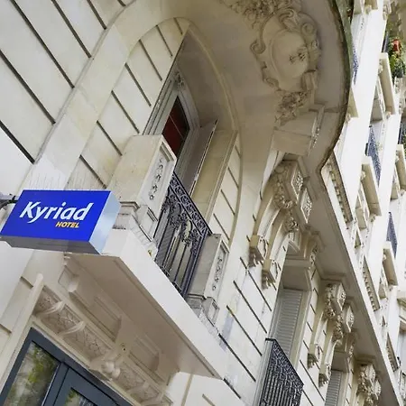 Kyriad 18 - Porte De Clignancourt - Montmartre 3*