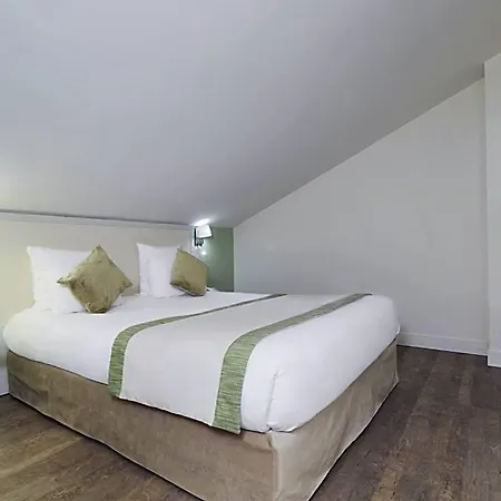 Hotel Kyriad 18 - Porte De Clignancourt - Montmartre 3*