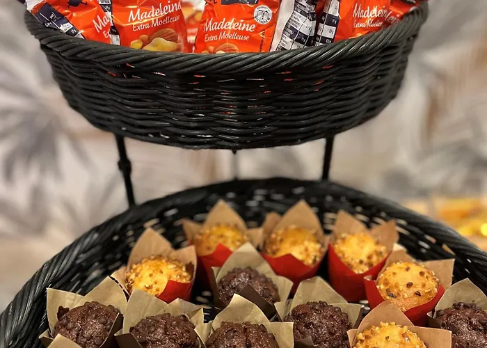 فندق كيرياد 18 - بورت دو كليجنانكورت - مونمارتر باريس