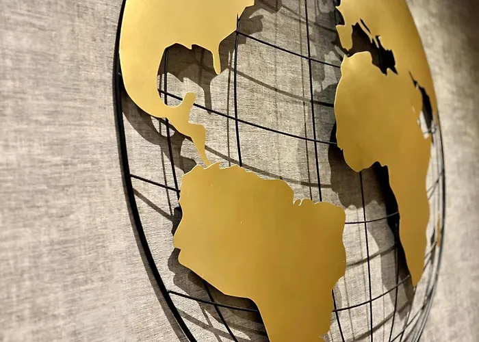 فندق كيرياد 18 - بورت دو كليجنانكورت - مونمارتر 3*