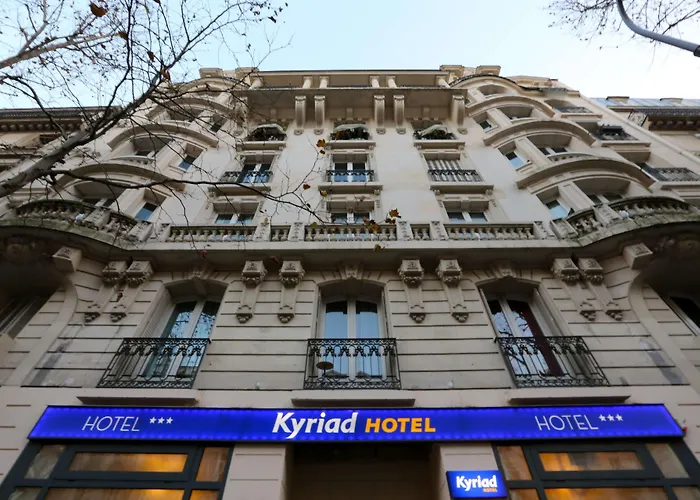 فندق كيرياد 18 - بورت دو كليجنانكورت - مونمارتر باريس