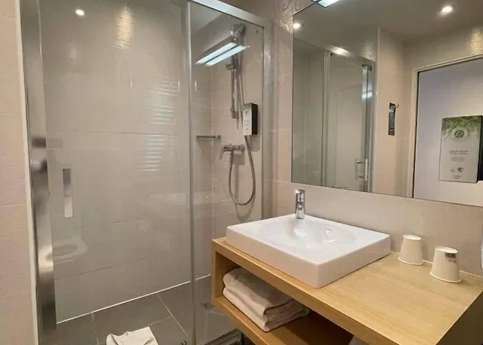 كيرياد 18 - بورت دو كليجنانكورت - مونمارتر فندق باريس