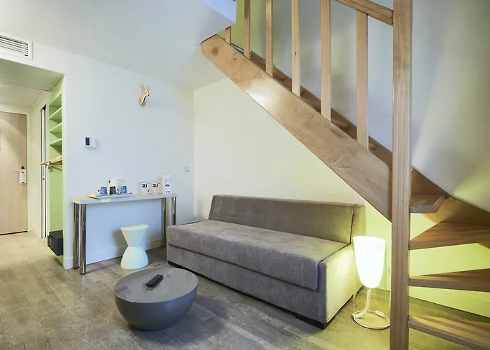 كيرياد 18 - بورت دو كليجنانكورت - مونمارتر فندق 3*