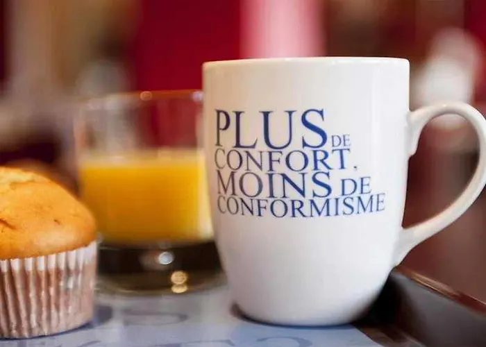 كيرياد 18 - بورت دو كليجنانكورت - مونمارتر فندق 3*