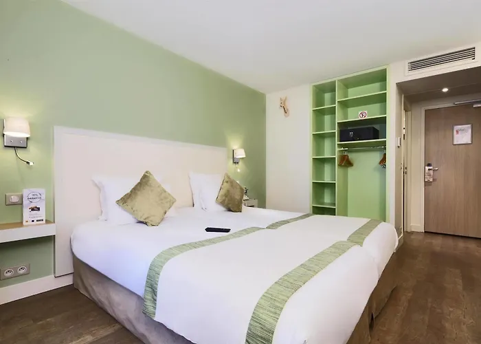 كيرياد 18 - بورت دو كليجنانكورت - مونمارتر فندق 3*