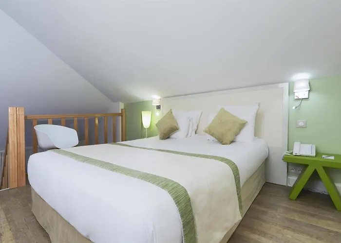 كيرياد 18 - بورت دو كليجنانكورت - مونمارتر باريس