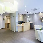 Kyriad 18 - Porte De Clignancourt - Montmartre 3* París